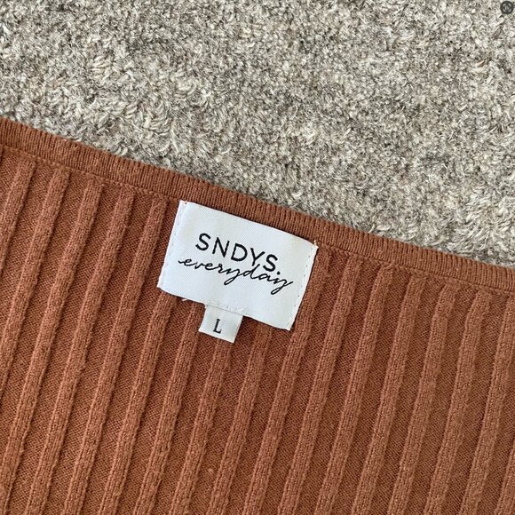 Revolve SNDYS Rib Eye Top - Picture 4 of 5